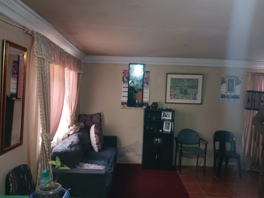 3 Bedroom Property for Sale in Browns Farm Western Cape